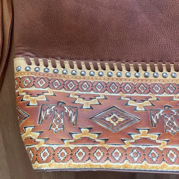 Montana West Purse Bag Brown Aztec Southwest Embossed Rivets Great Condition - Picture 3 of 16